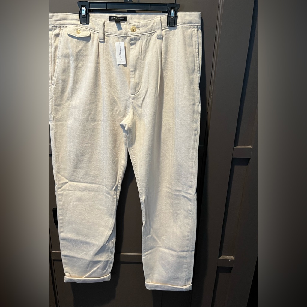 Banana Republic Cream Pleated Corduroy Pants Size 35 X 36 New $30